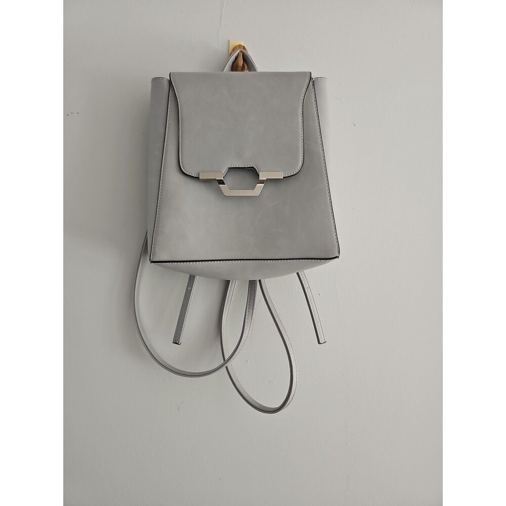 Mossimo Backpack Womens  Gray Faux Leathe  With Adjustable Straps Magnetic Flap